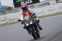 20250615 RIDINGZANMAI AK10824