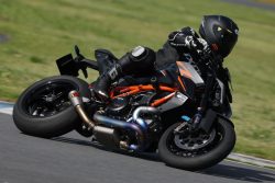 20250615 RIDINGZANMAI AK12008