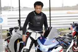 20250920 RIDINGZANMAI AK11431